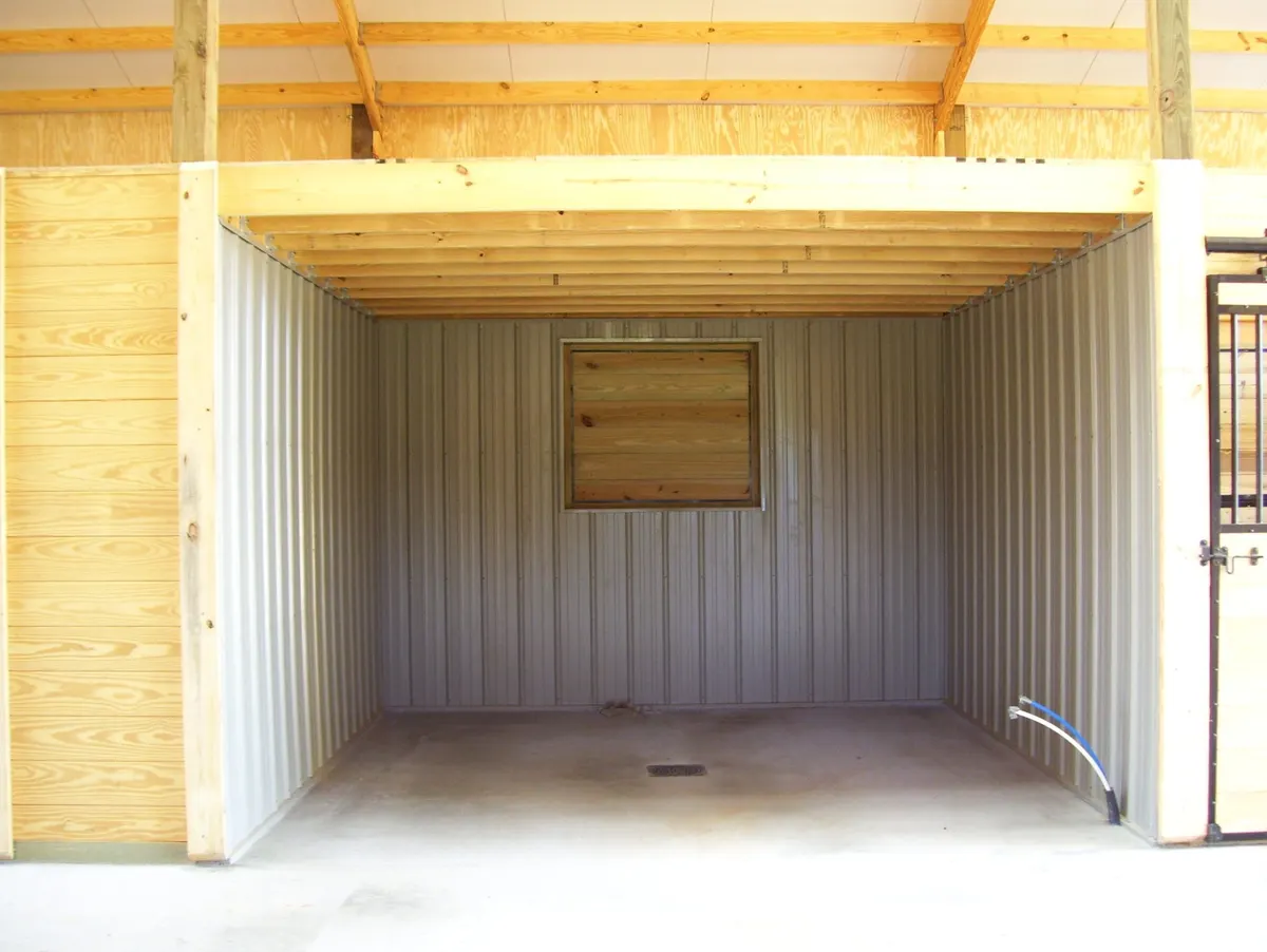 Horse Barns built by Hoover Building Systems — photo 8